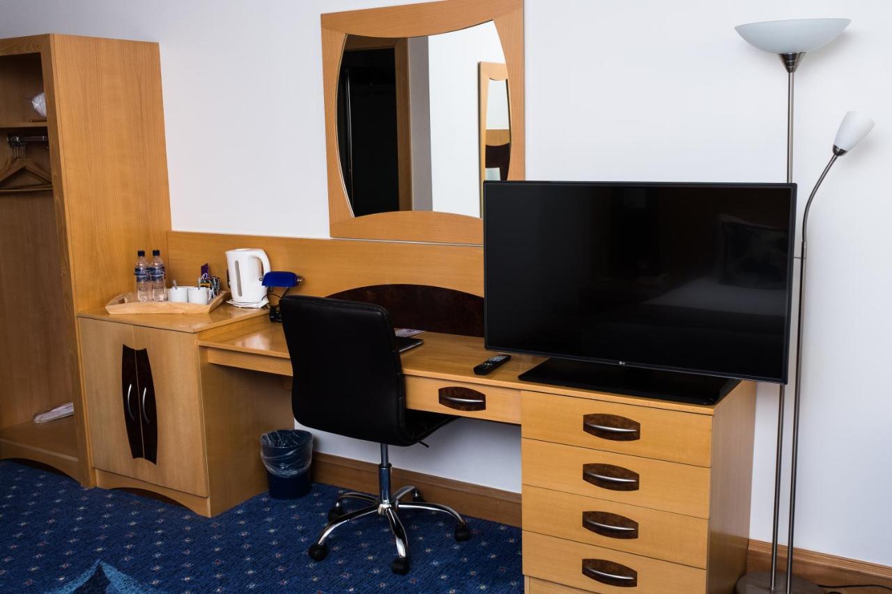 The Park Hotel كيلمارنوك المظهر الخارجي الصورة